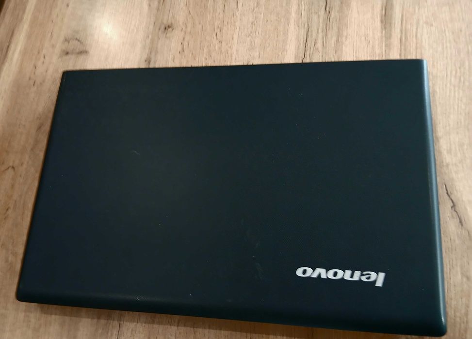 Лаптоп LENOVO I5 2.6Ghz