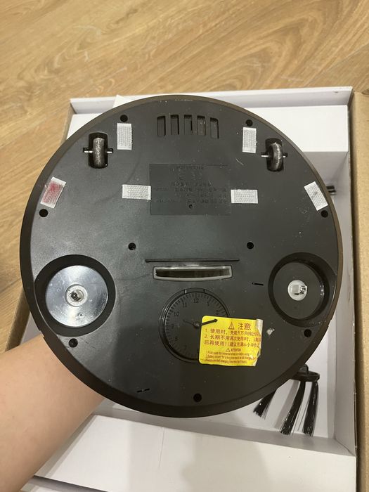 Робот-пылесос Jidan