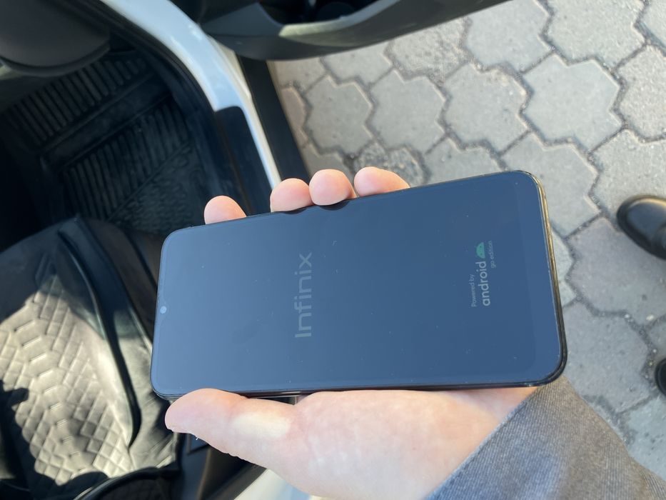 Продам смартфон infinix