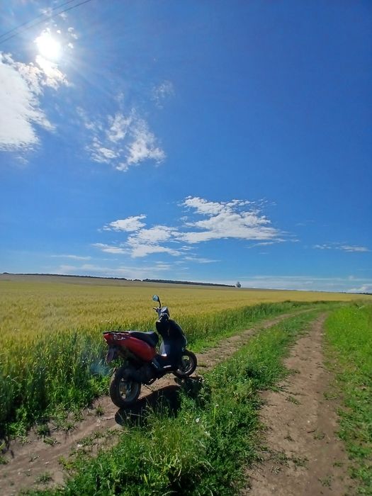 Vând sau schimb scuter kymco super 9 50cc