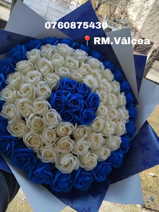 Buchet cu 81 de trandafiri de săpun.