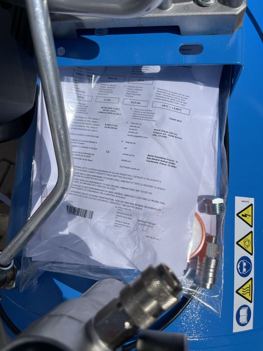 Compresor Profesional cu pistoane Debit 444l:min/230v/11BAR/270l/A49B