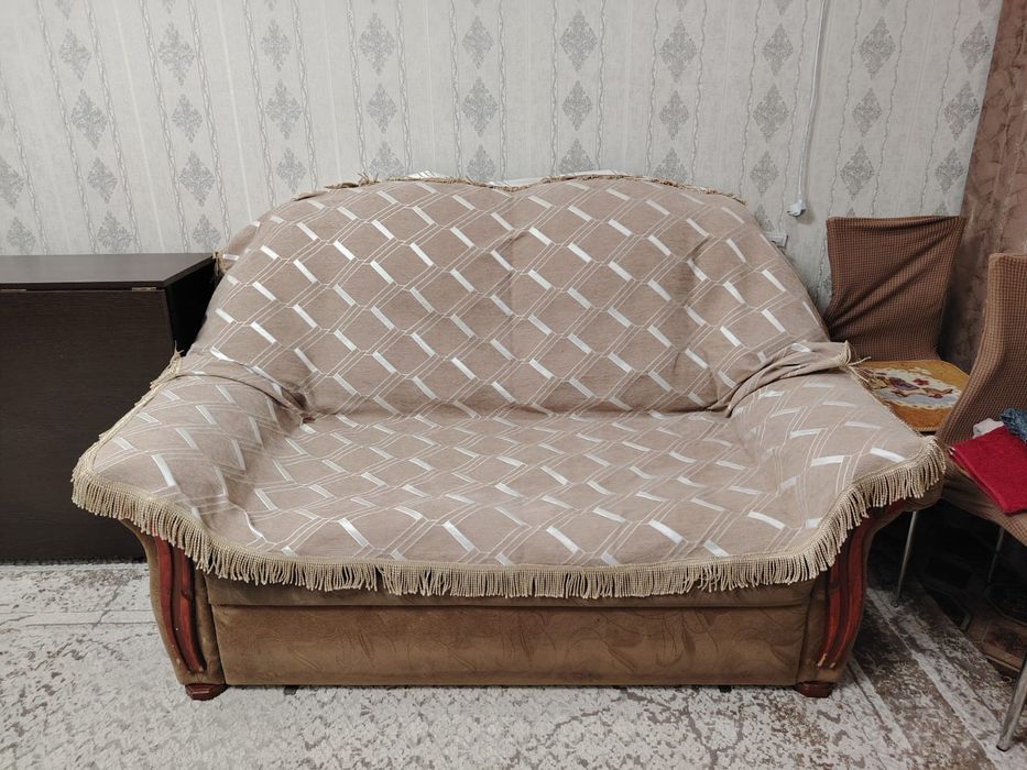 Продам диван в хорошем состоянии