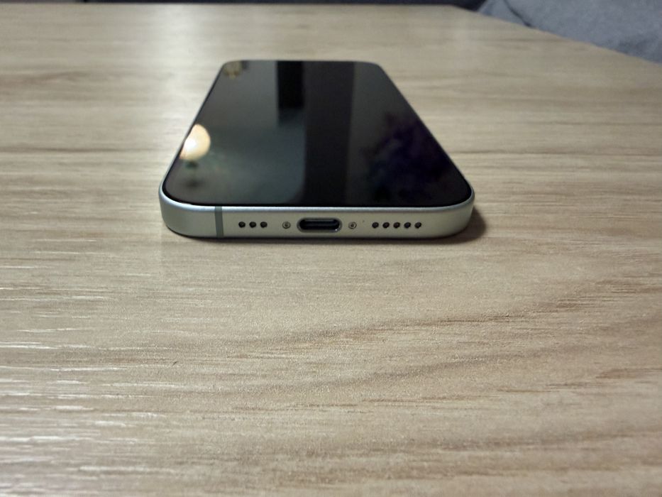 Iphone 15 с гаранция до 22.07.26г