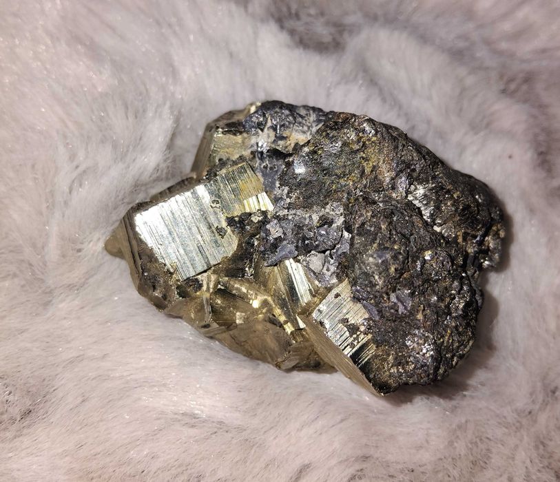 Минерал ПИРИТ |желязна руда