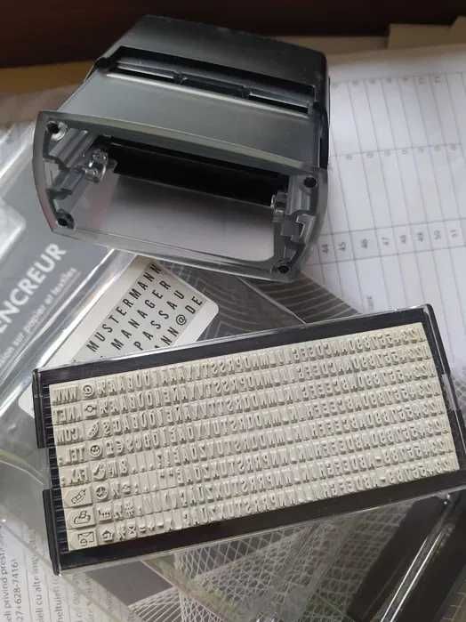 Stampilă universală, personalizabilă, pentru birotica si textile, NOUA