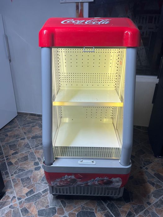 Хладилна витрина