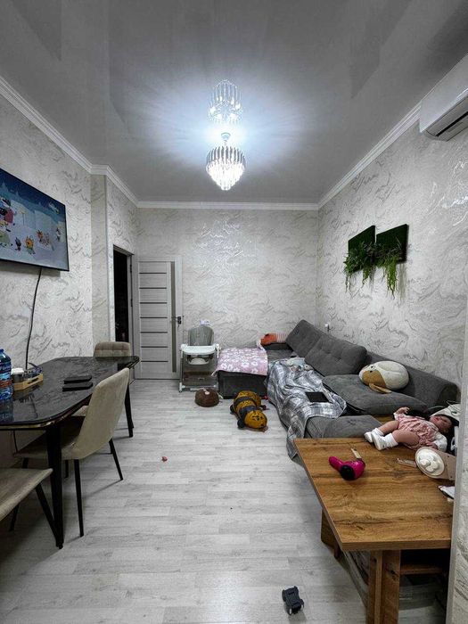 Срочная продажа! 3/3/8 ул. Иззат. 58м2. Кирпич. Ремонт. Новостройка!