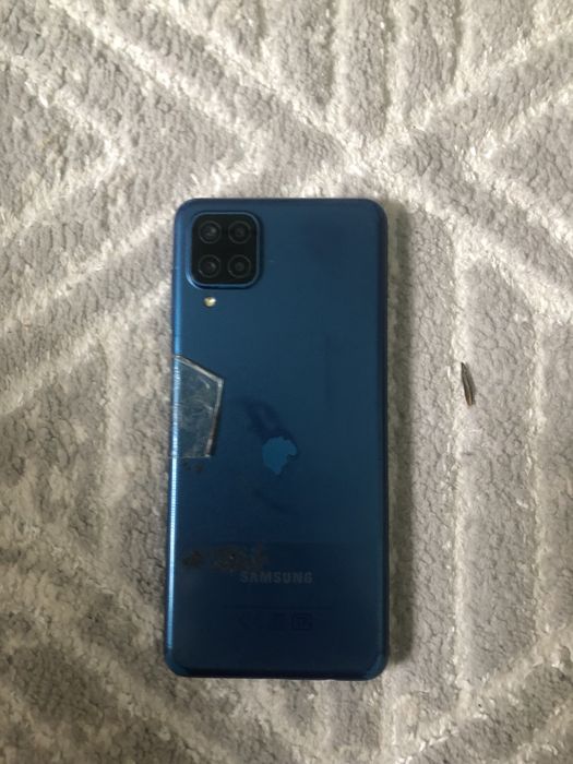 Телефон Samsung A12
