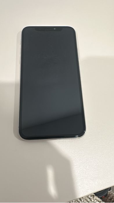 Продам Iphone 10 белый