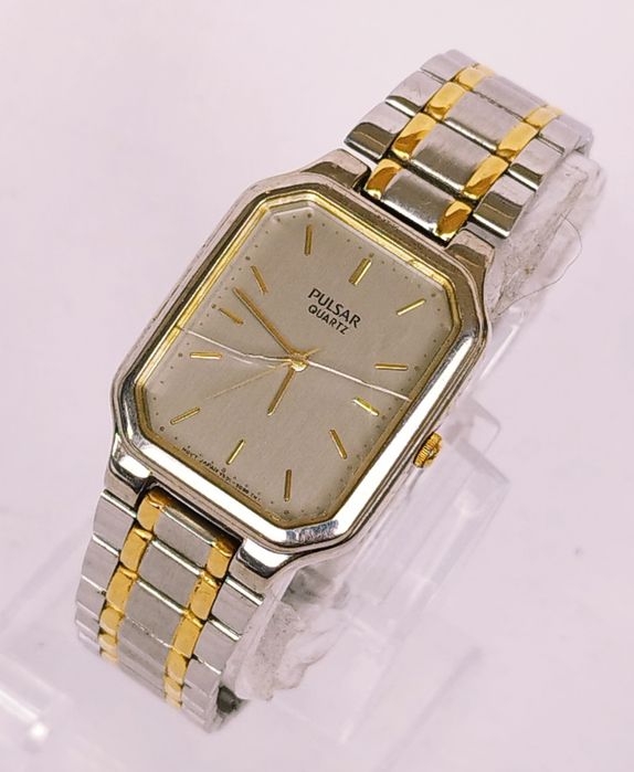 Ceas bărbătesc Pulsar by Seiko cu quartz, carcasă și curea din oțel