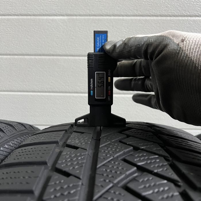 2 sau 4 Anvelope iarna 215 50 19 Continental DOT 2021