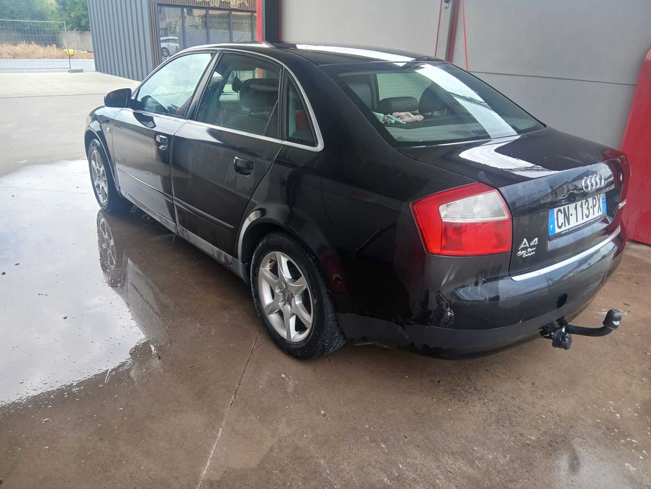 Vand sau schimb cu sharan audi a4 b6.