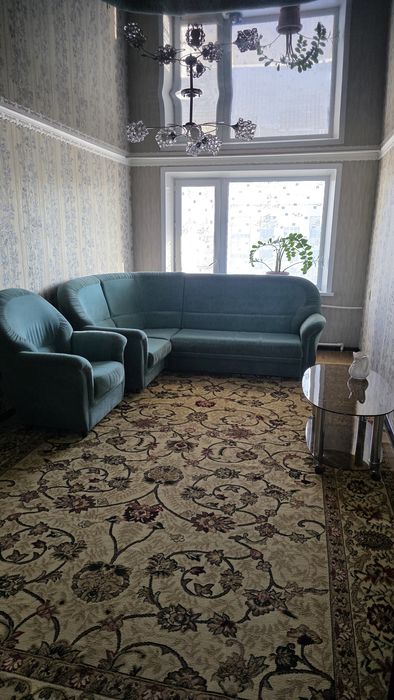 Продам 4 комнатую квартиру