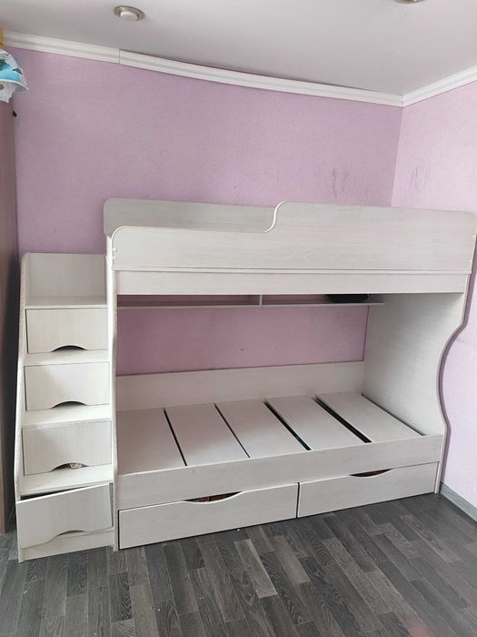 Продам детские кроватки