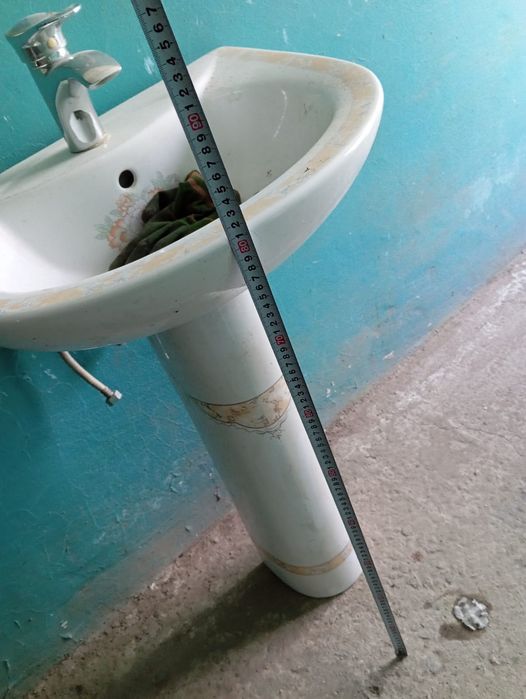 Раковина бу, смесителымен,аягымен