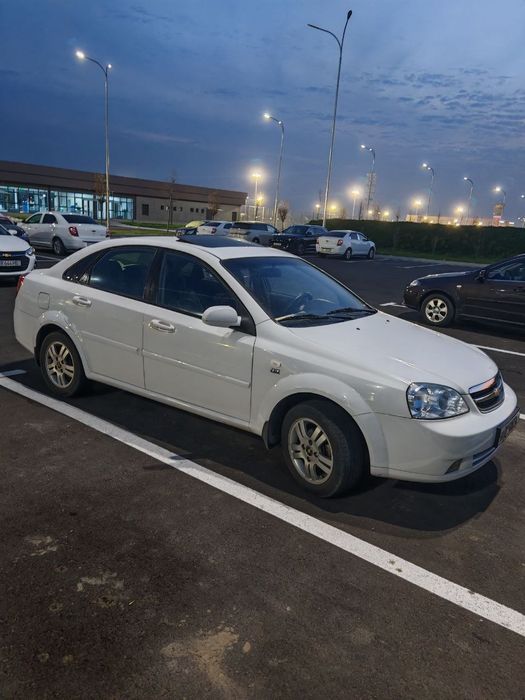 Ласетти 2009 сотилади