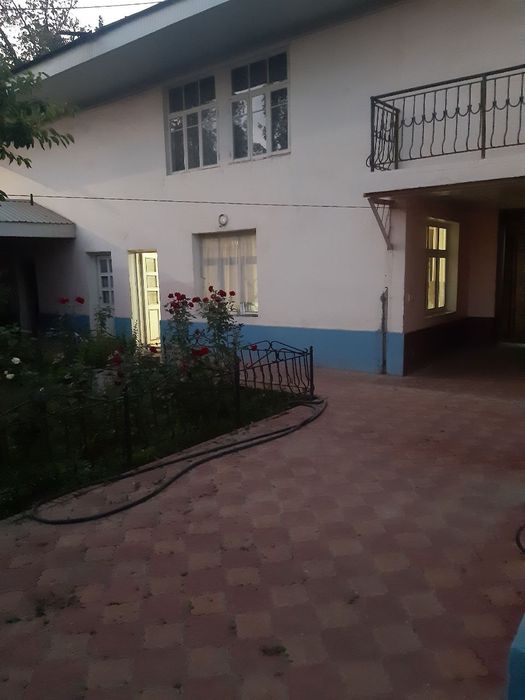 Учаска сотилади 3.7 сотих срочна Юнсобод 6 кв