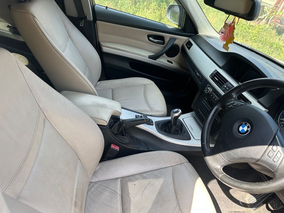 BMW 3 Series 2011 — imagine 4