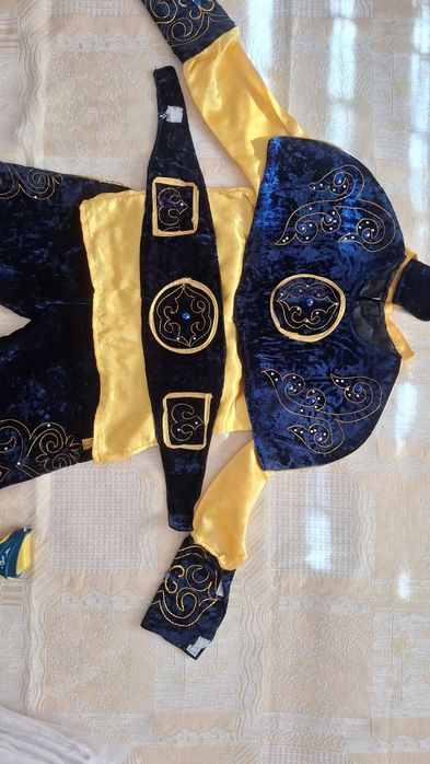 Костюм қазақша 7000 тенге