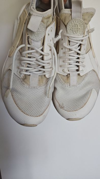 Nike Air Huarache albi