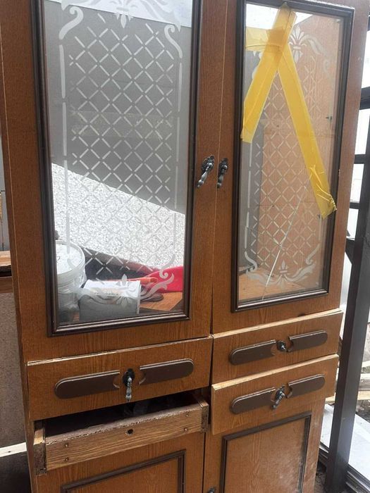 Срочно отдам даром шкафы  с самовывозом
