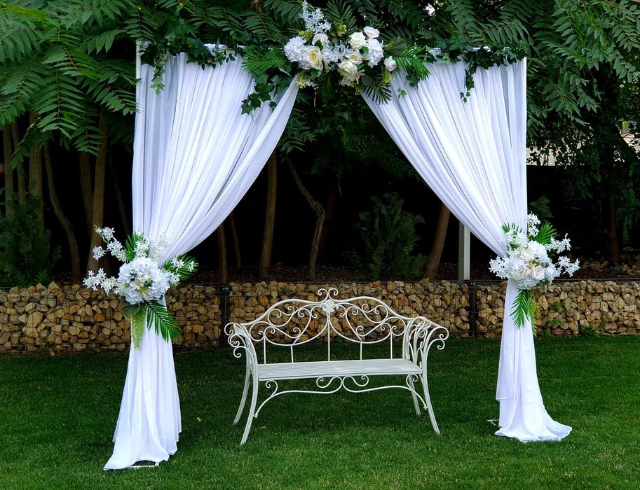 Aranjament Decor Arcada Flori Evenimente Nunta Botez