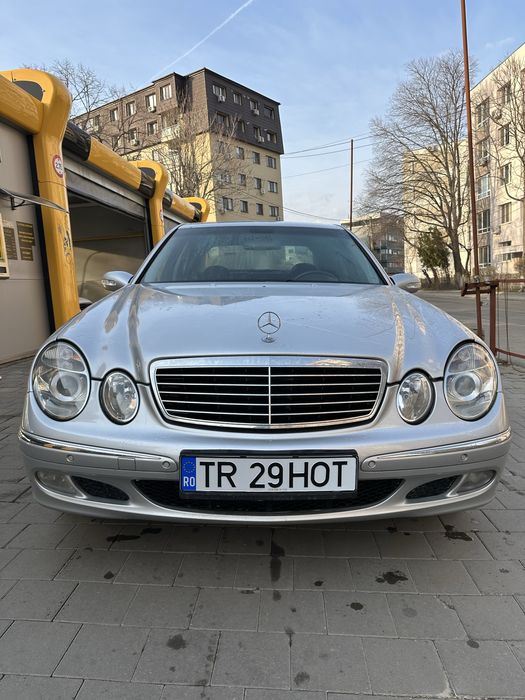 Vand Mercedes E Class W211 / 2.2 CDI / 2004 / xenon / clima