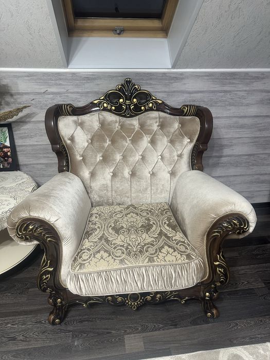 Мягкий уголок продам