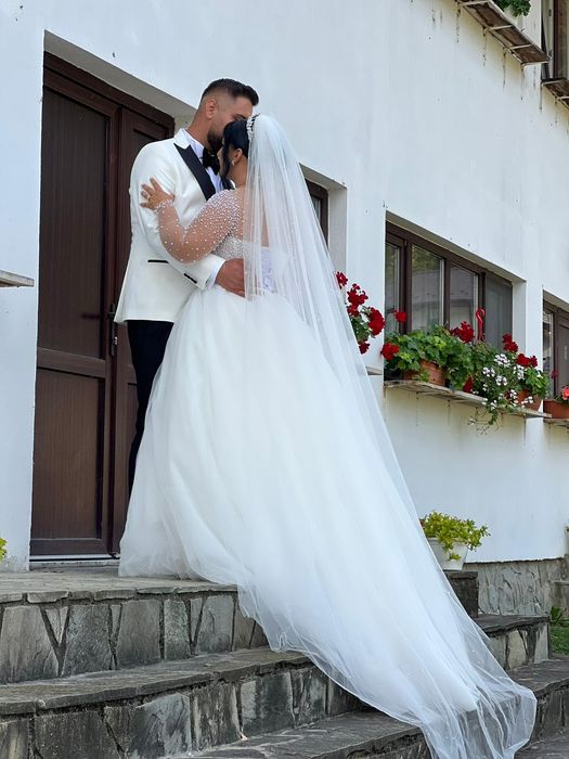 Vând rochie de mireasa printesa