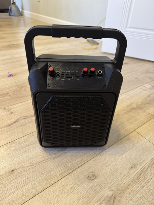 Продам музыкальную аустическую портативную колонку