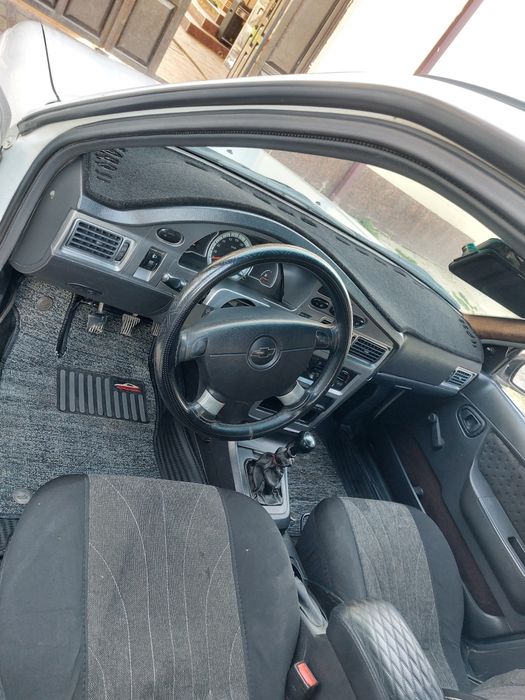 Nexia2 srochni sotiladi