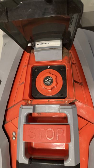 Robot de tuns iarba Ruris RXR1500S