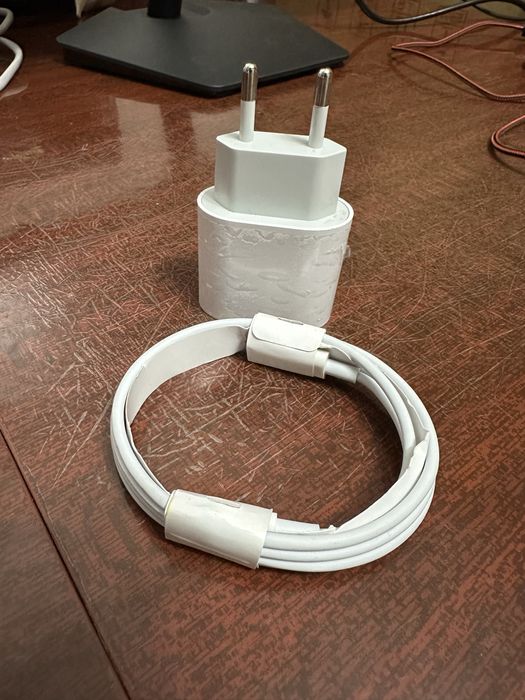 зарядка для айфон