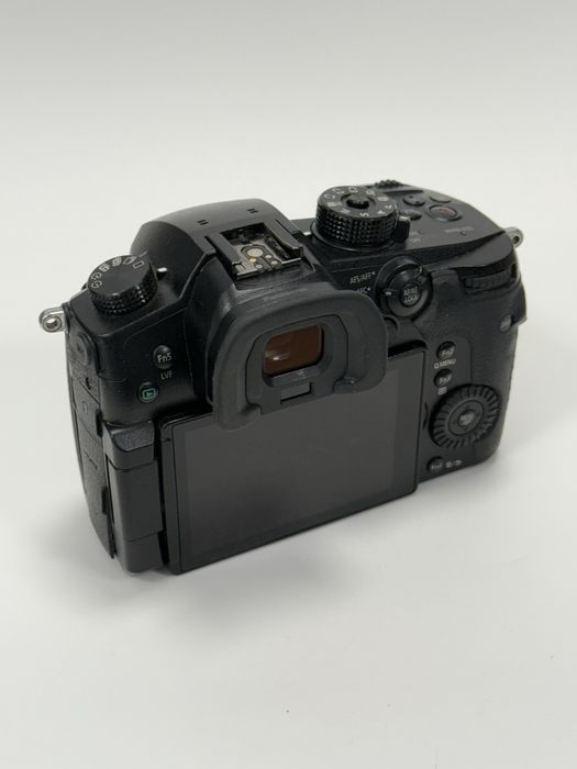Фотоапарат Panasonic GH5 body