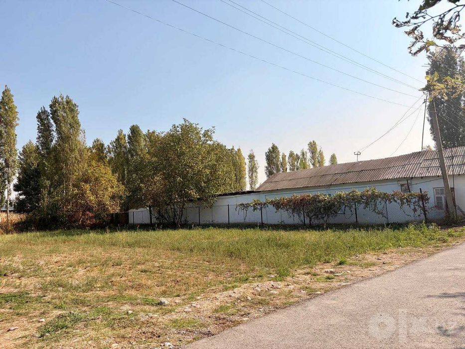 Продаётся участок 14 соток с строением, Уртачирчик, пос. Янгихаёт