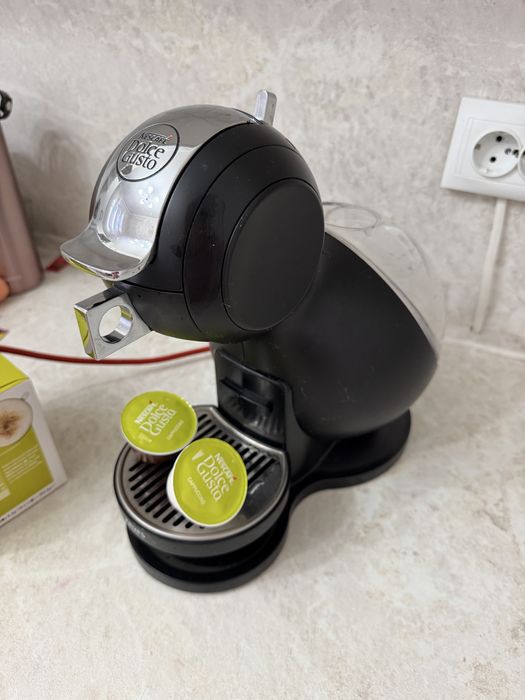Капсульная кофемашина Dolce Gusto