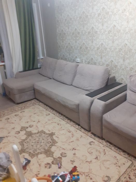 Продам диван угловой!!!