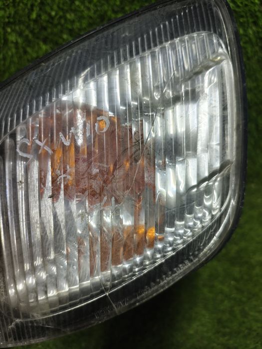 Toyota ipsum поворотник
