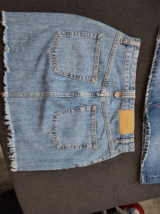 Нова дънкова пола Levi's, Diesel