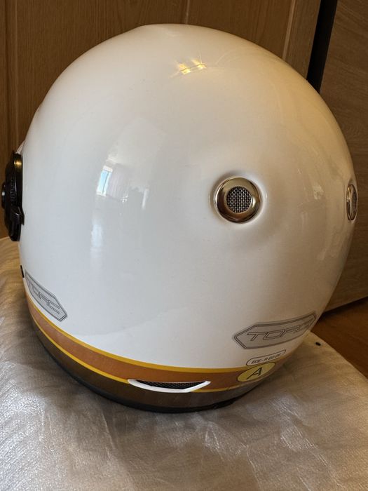 Продам новый шлем TORC t1