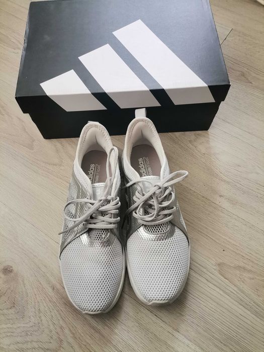 Маратонки adidas