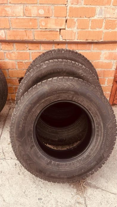 Продам шины в хорошем состоянии