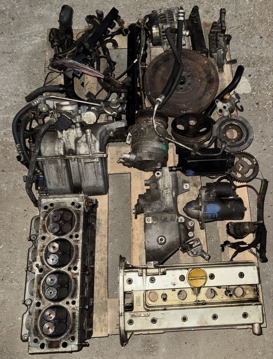 Продам двигатель Опель вектра б 2л