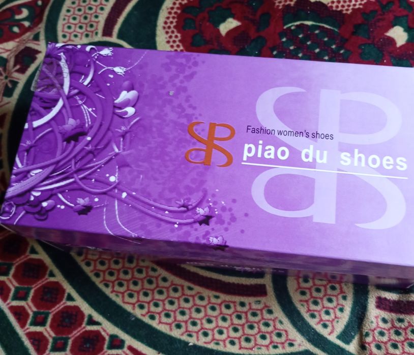 Pantofi dama noi nr.39 pretul 15 lei pret  negociabillei