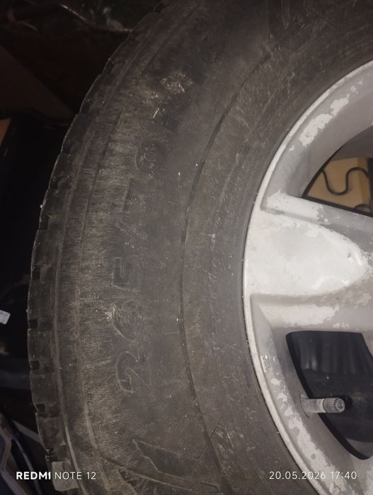 Зимние шины 265/70R16
