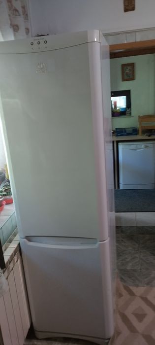 combina frigorifica indesit ban 34 No frost