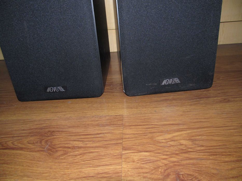 тонколони MAGNAT MAGNASPHERE LAMDA 10 - масивни