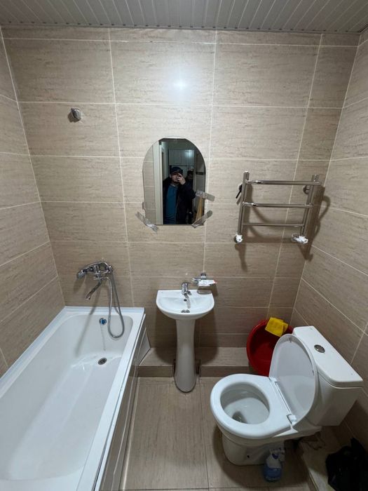 Sergile moshina bozor yonida yujniy vakzal KIUT universitet yaqin