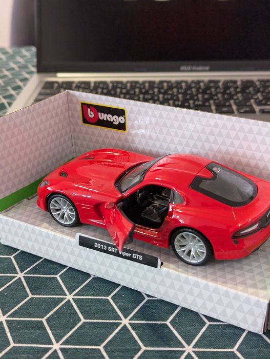 Dodge viper srt нова